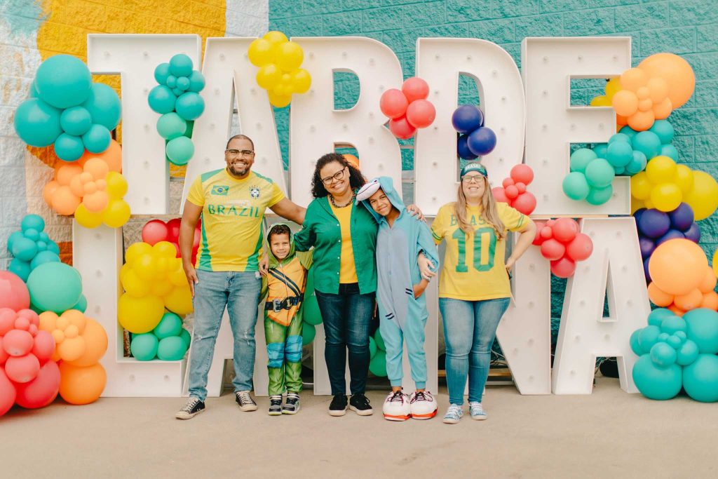 Families build friendships at Engedi Español, a Spanish-speaking church in Holland, Michigan.